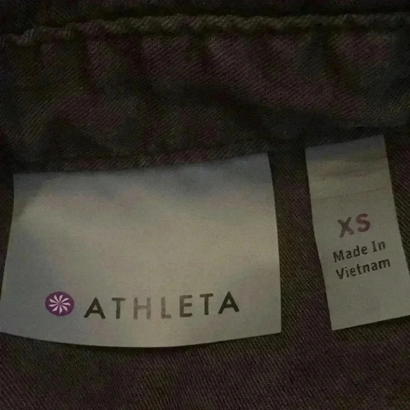 Athleta Tencel button down tank - Picture 9 of 9